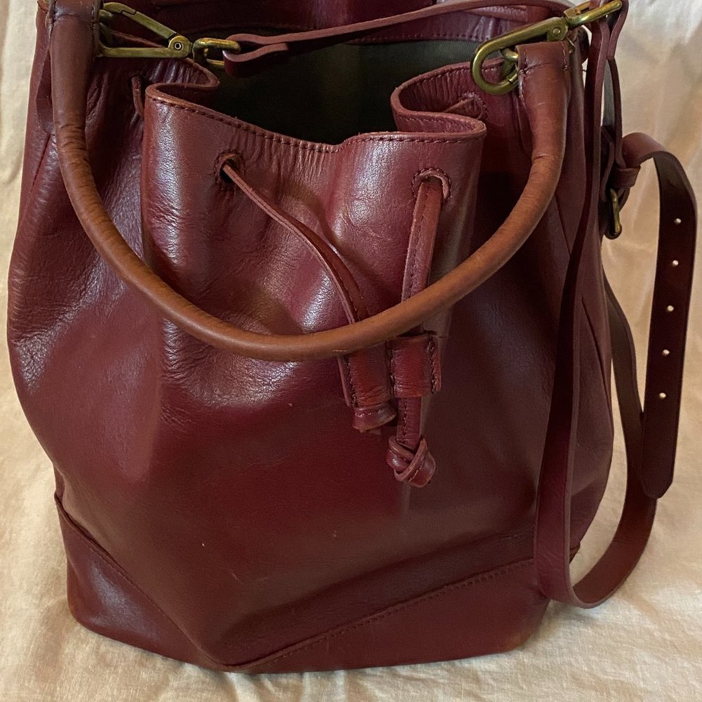Madewell Lafayette Burgundy Leather Bucket Bag